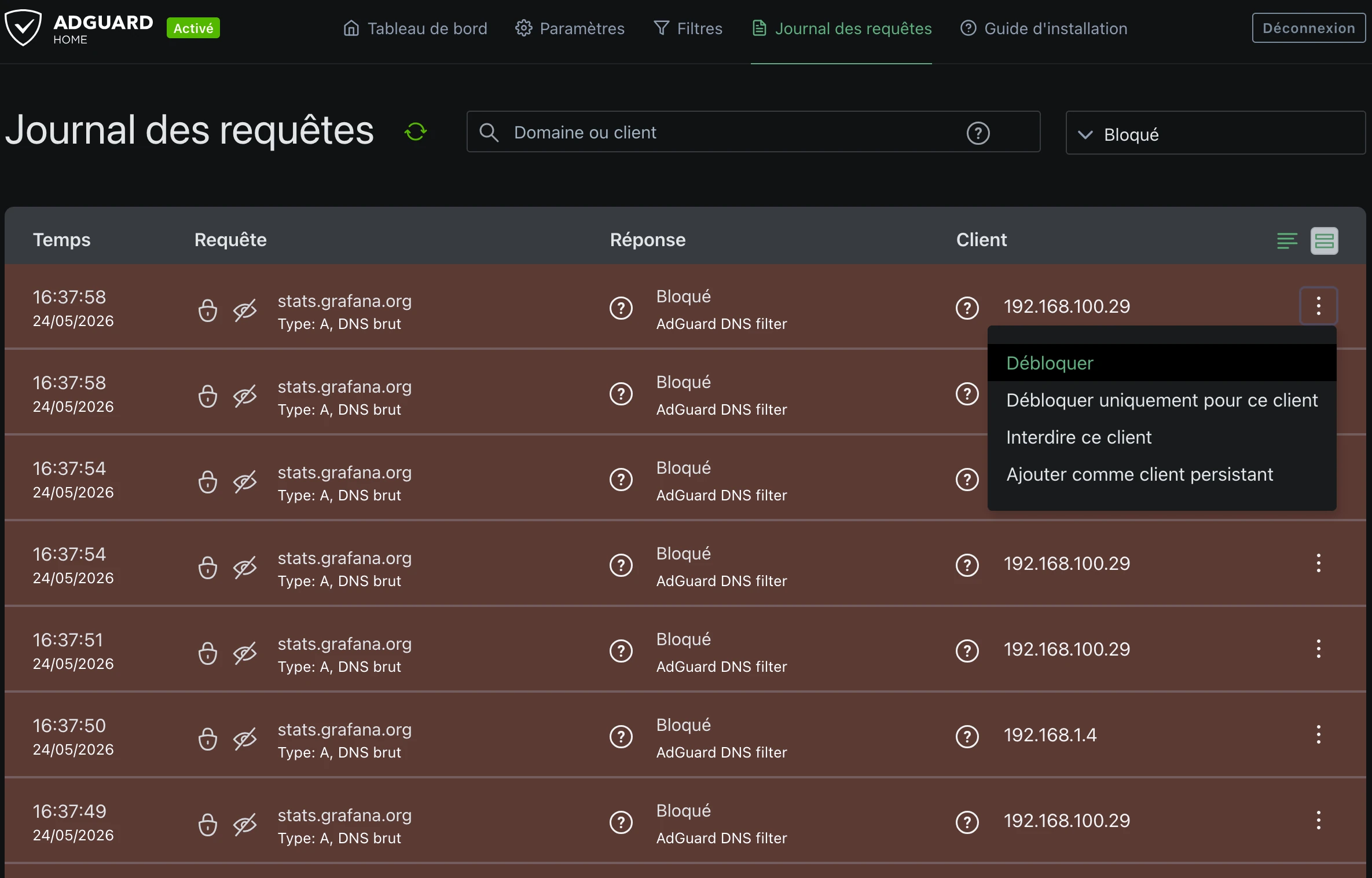 Interface AdGuard Home — déblocage d'un domaine depuis le journal
